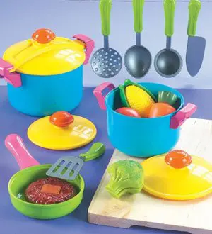 Small World Toys Living - Young Chef Cookware 11 Pc. Playset